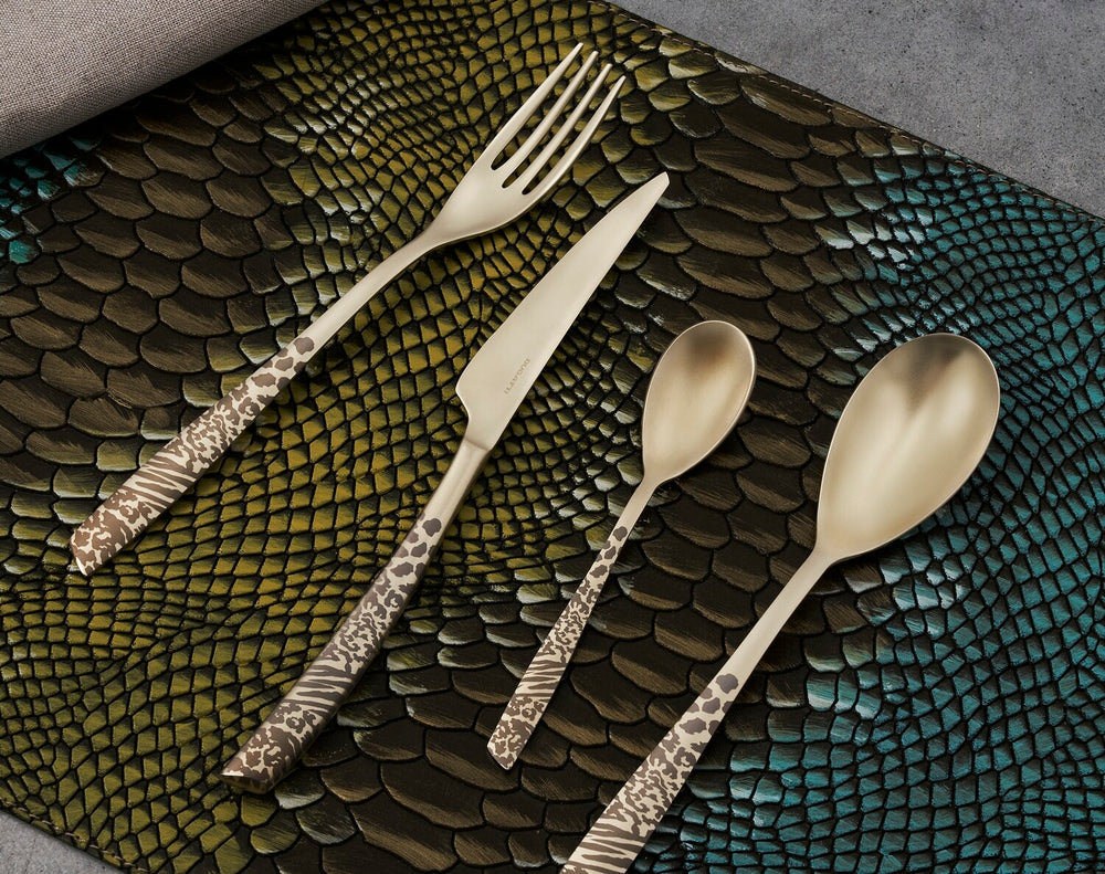 
            
                Load image into Gallery viewer, Go Wild Animal Print Flatware
            
        